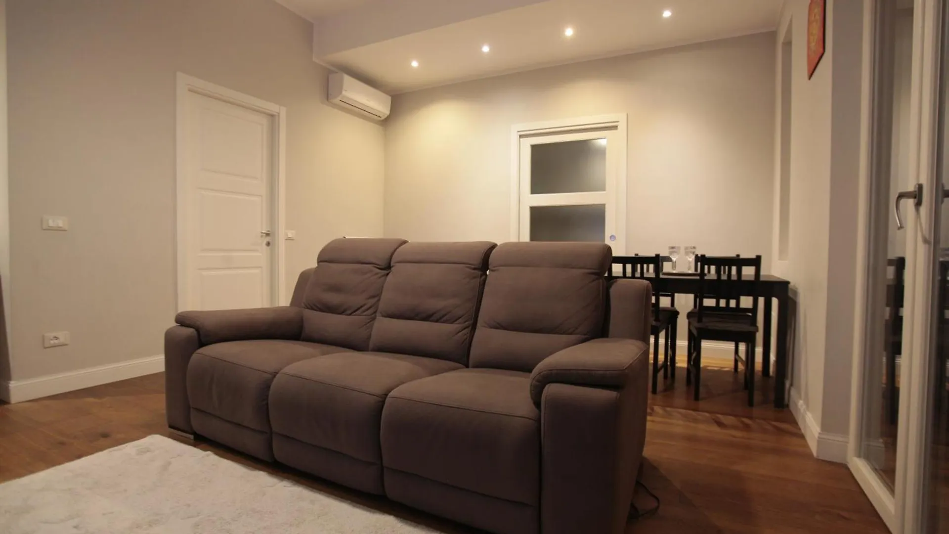 In Punta Di Piedi Apartment Rome Italy